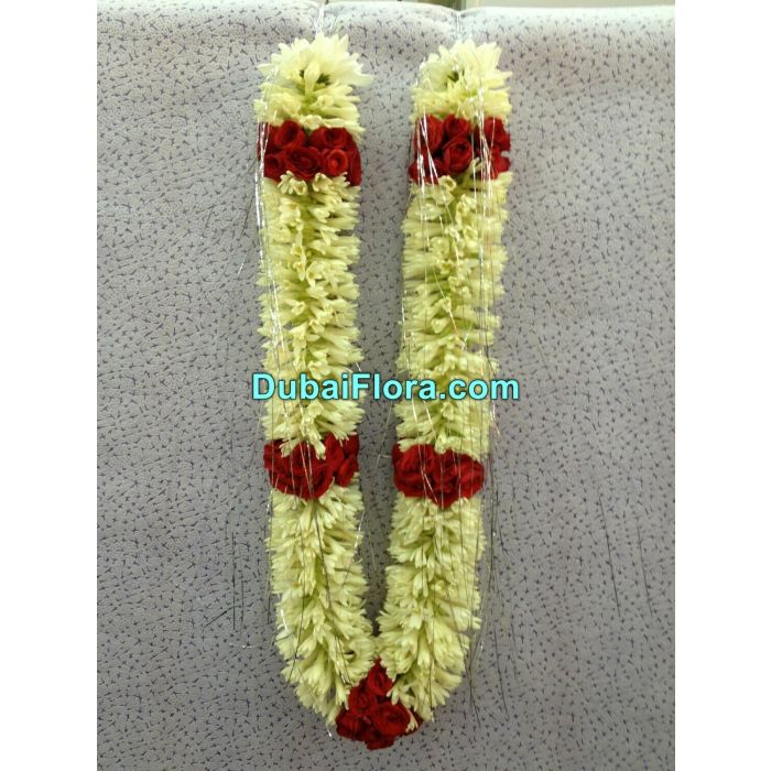 Tuberose and Baby Red Roses Garland Fresh
