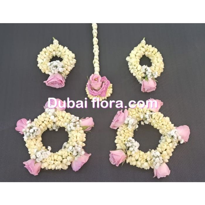 Bridal set with Fresh flowers jasmin & Jipsophilia & pink baby roses