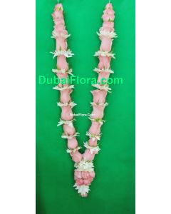 Garland with pink rose and whte hrysanthemum 