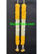 طازج إكليل تخرج الرجنيغندا وورد أصفر صغير – 32 inches | احتفل بالإنجاز في دبي